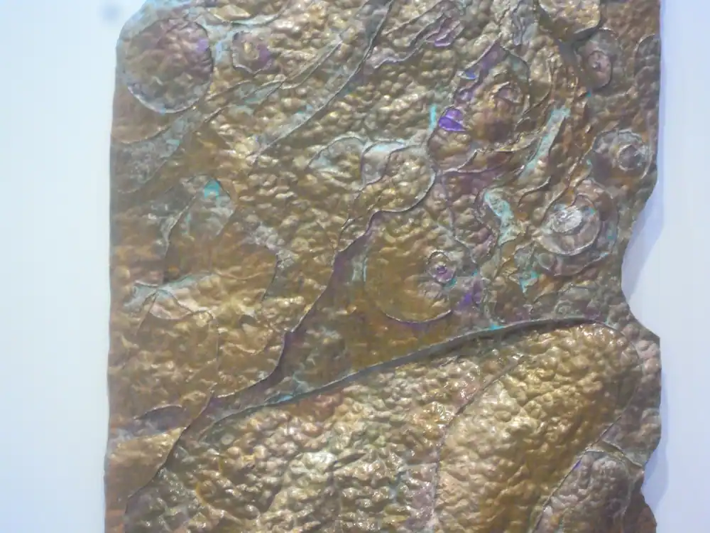 Scultura basso rilievo in rame a sbalzo - Immagine 6